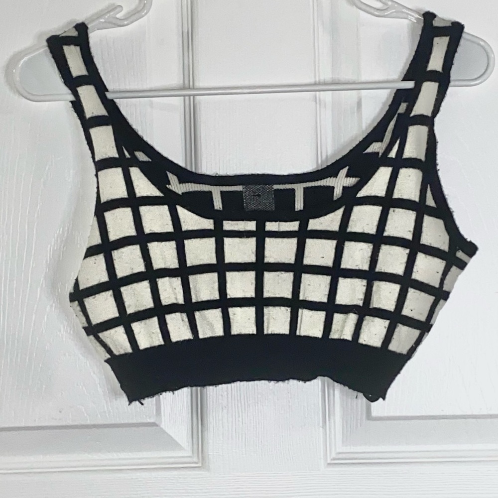 Small black and white plaid top
